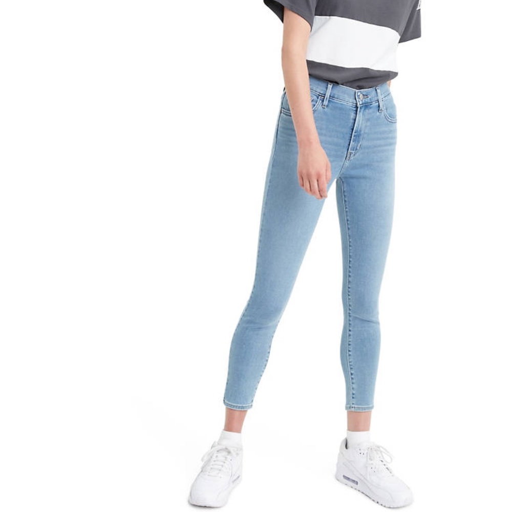 Levi's 720 High Rise Super Skinny Cropped Jeans